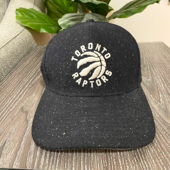 47' Brand Speckled Raptors Hat. - Picture 3 of 9